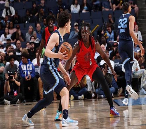 王岚嵚独占,鳌头,辽宁队力克,平博体育,平博体育官网,平博体育官方,平博体育下载